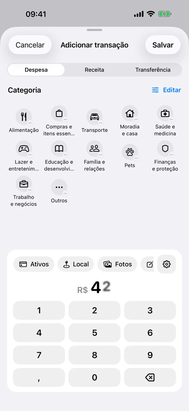 Registro rápido com valor, categoria e detalhes opcionais